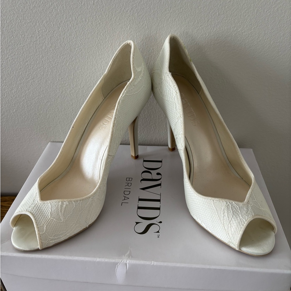David's Bridal Cream Peep Toe Heels
